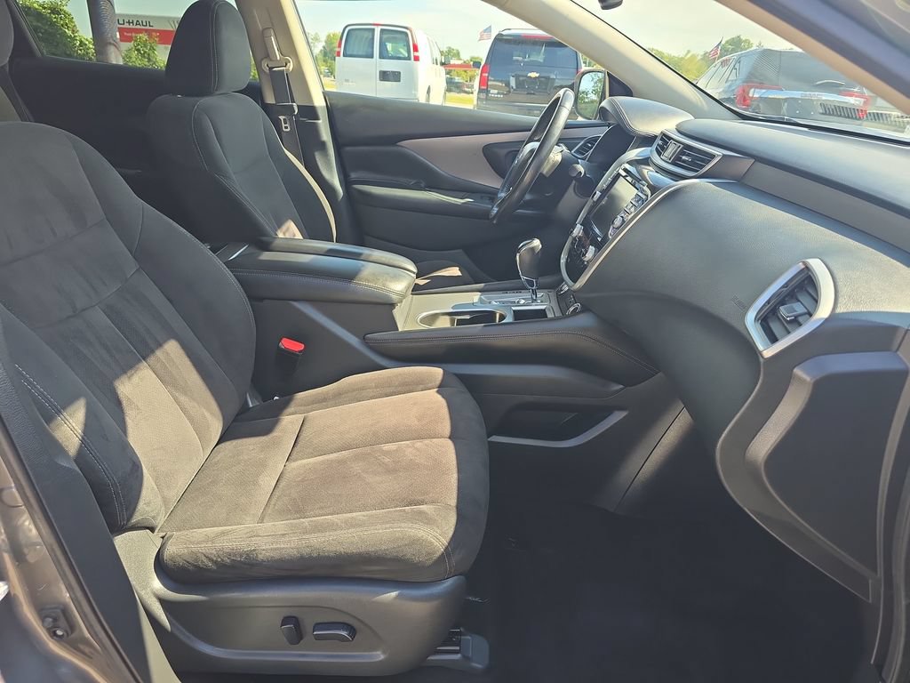Used 2021 Nissan Murano SV FWD image 17
