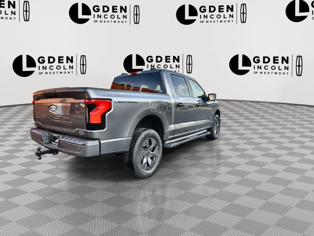 Used 2024 Ford F150 Lightning XLT AWD/4WD image 8