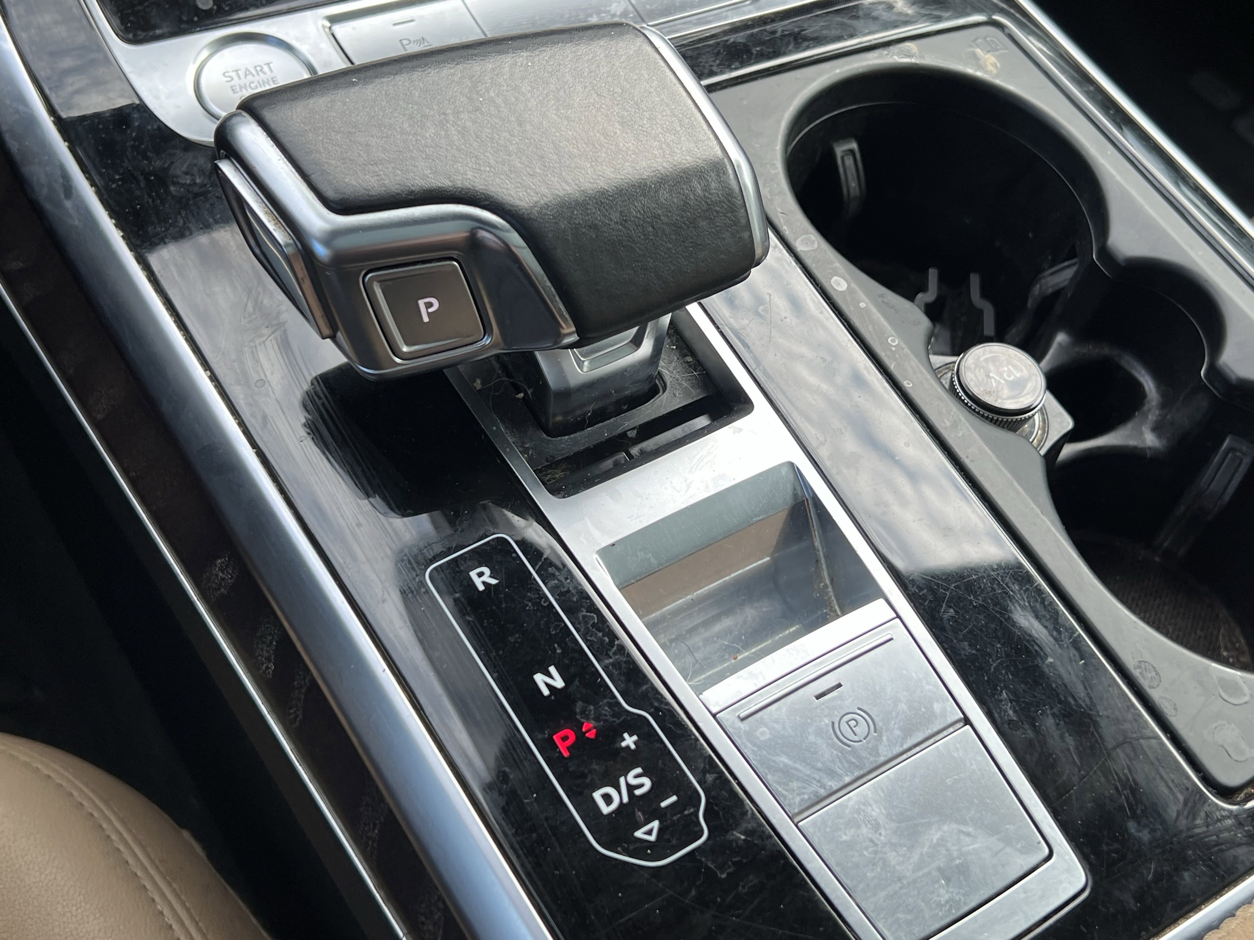 Used 2020 Audi Q8 Prestige w/ Prestige Package image 26