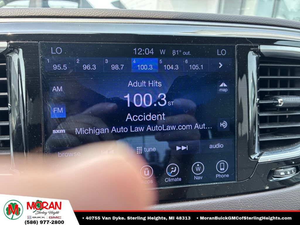 Used 2017 Chrysler Pacifica Touring-L Plus FWD image 6