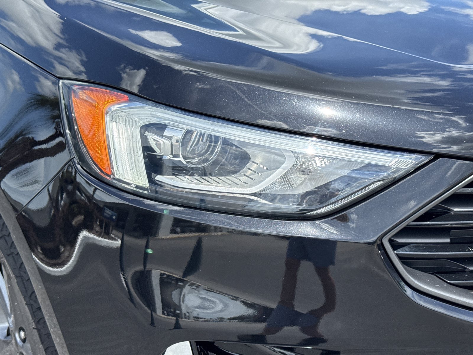 Certified 2022 Ford Edge SEL w/ Sport Appearance Package AWD/4WD image 10