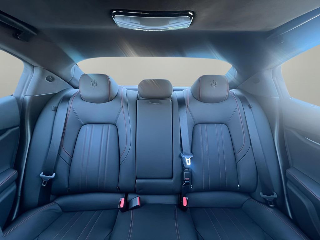 Used 2022 Maserati Ghibli Modena Q4 image 21