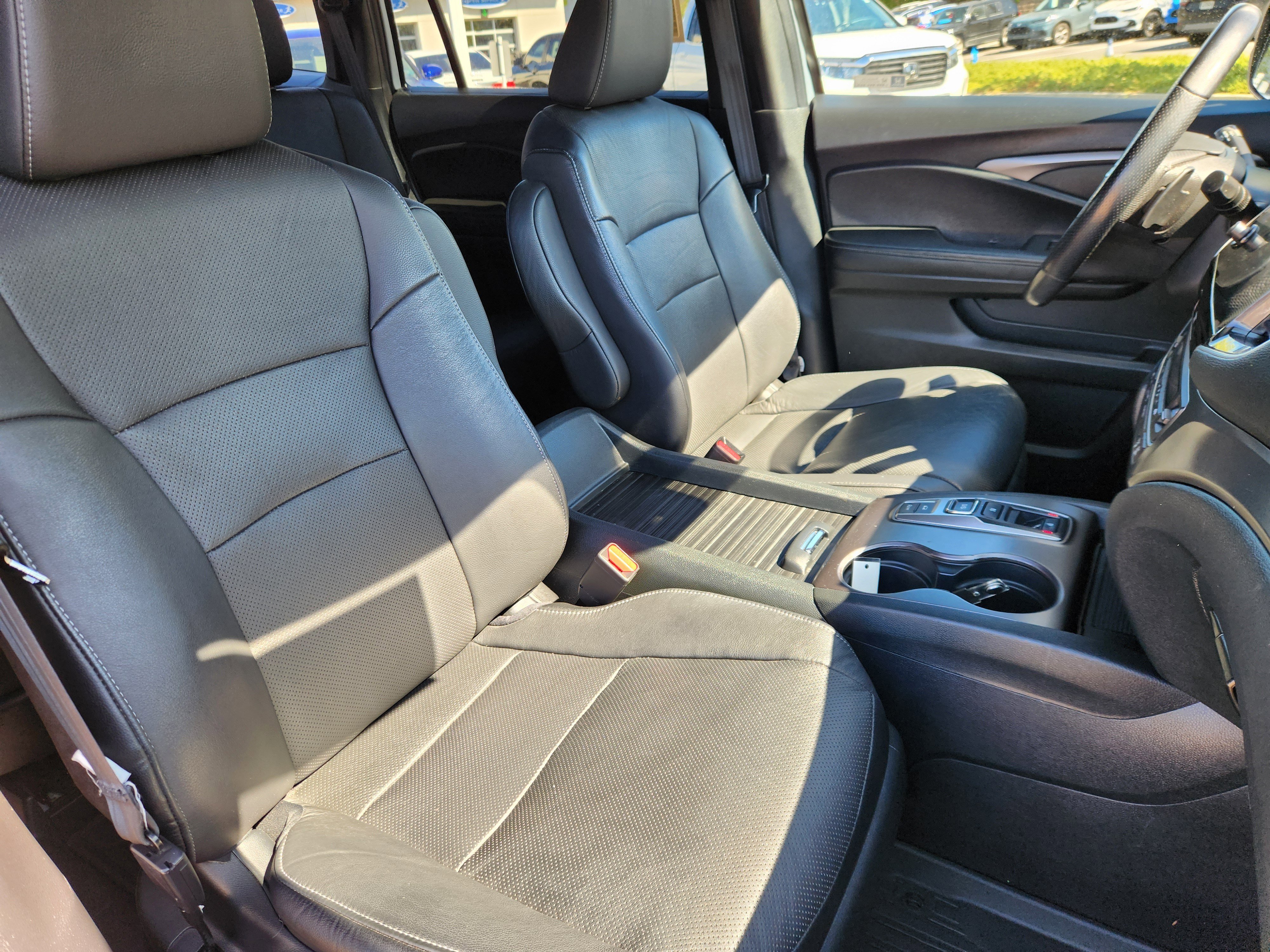 Used 2023 Honda Passport EX-L image 14