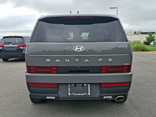 Used 2025 Hyundai Santa Fe SE AWD/4WD image 4