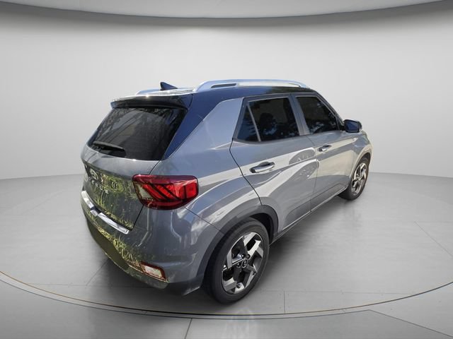 Used 2022 Hyundai Venue Limited w/ Cargo Package FWD image 6