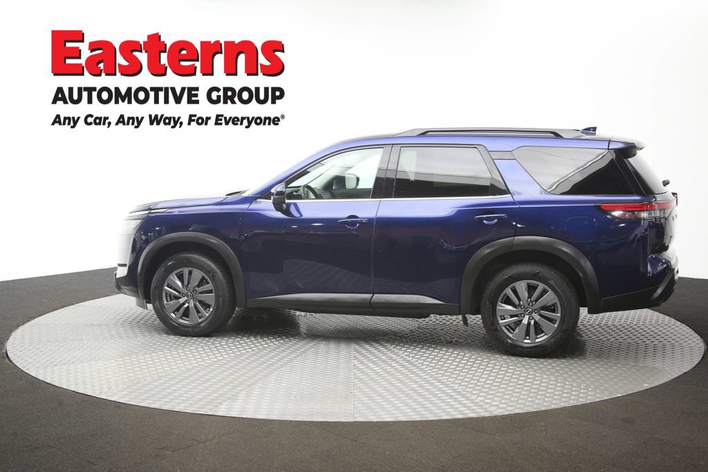 Used 2025 Nissan Pathfinder SV FWD image 62