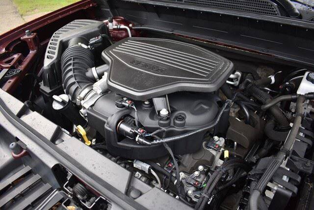 Used 2023 GMC Acadia AT4 w/ Trailering Package AWD/4WD image 42