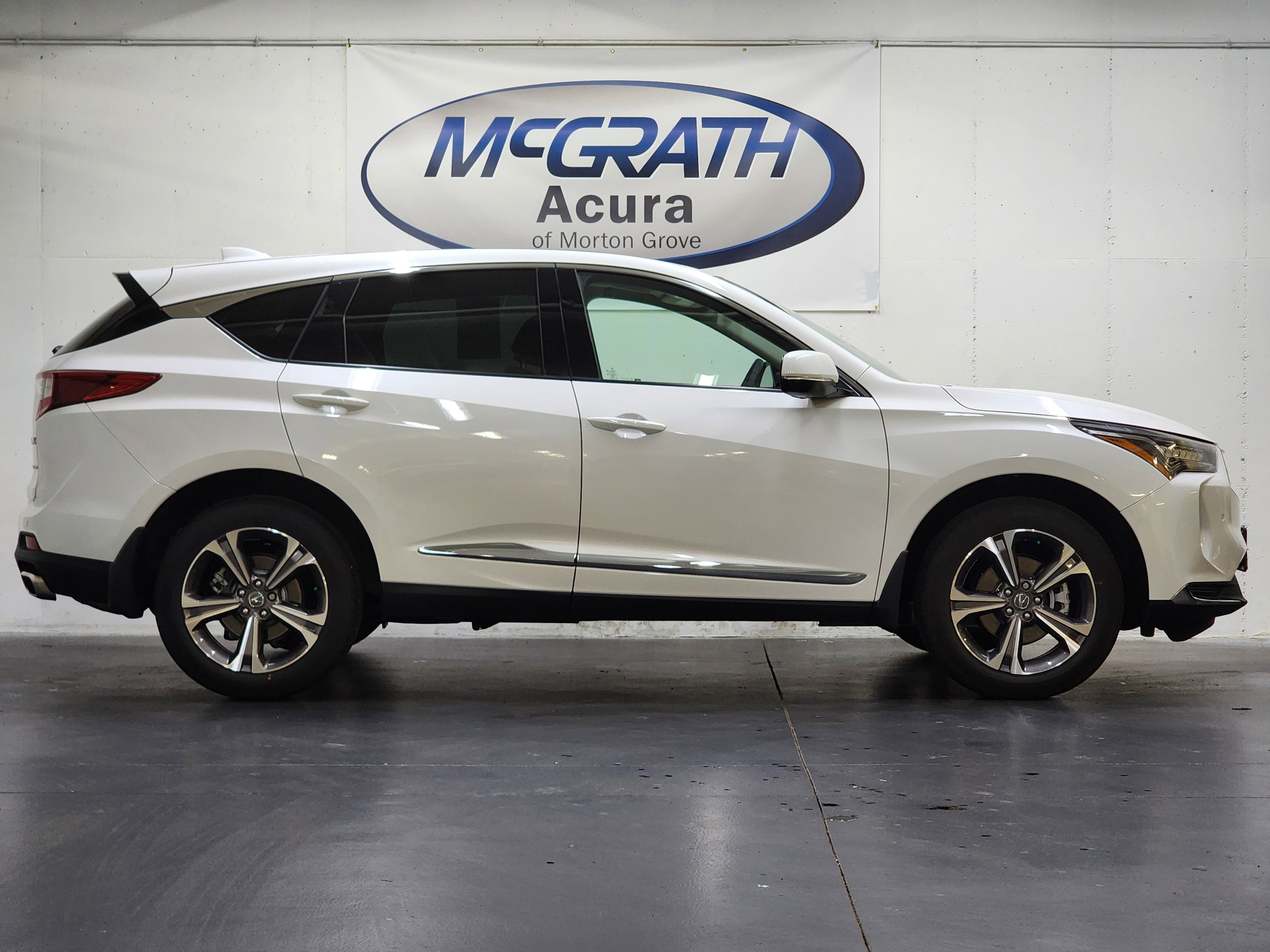 Used 2025 Acura RDX SH-AWD w/ Technology Package image 3