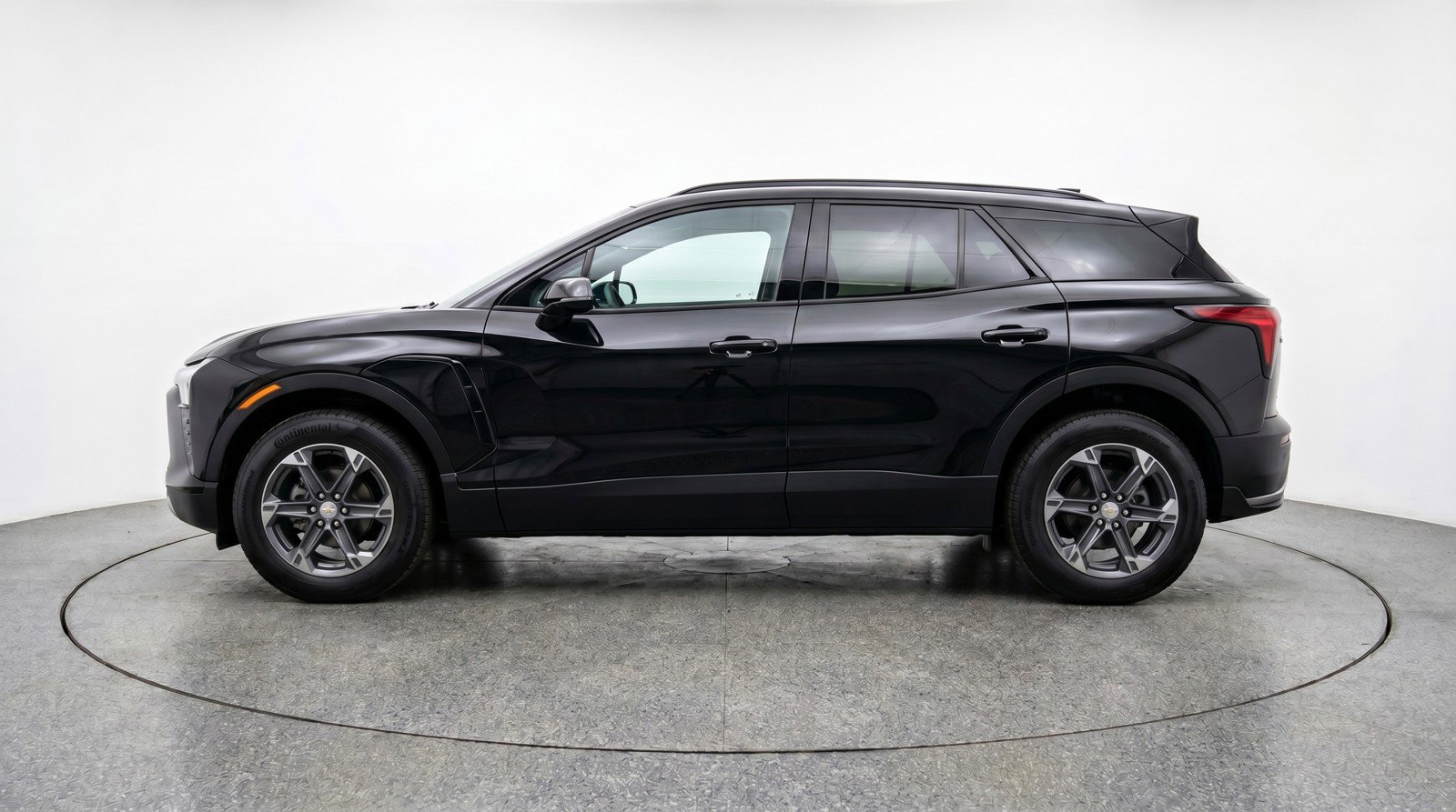 Used 2025 Chevrolet Blazer LT FWD image 5