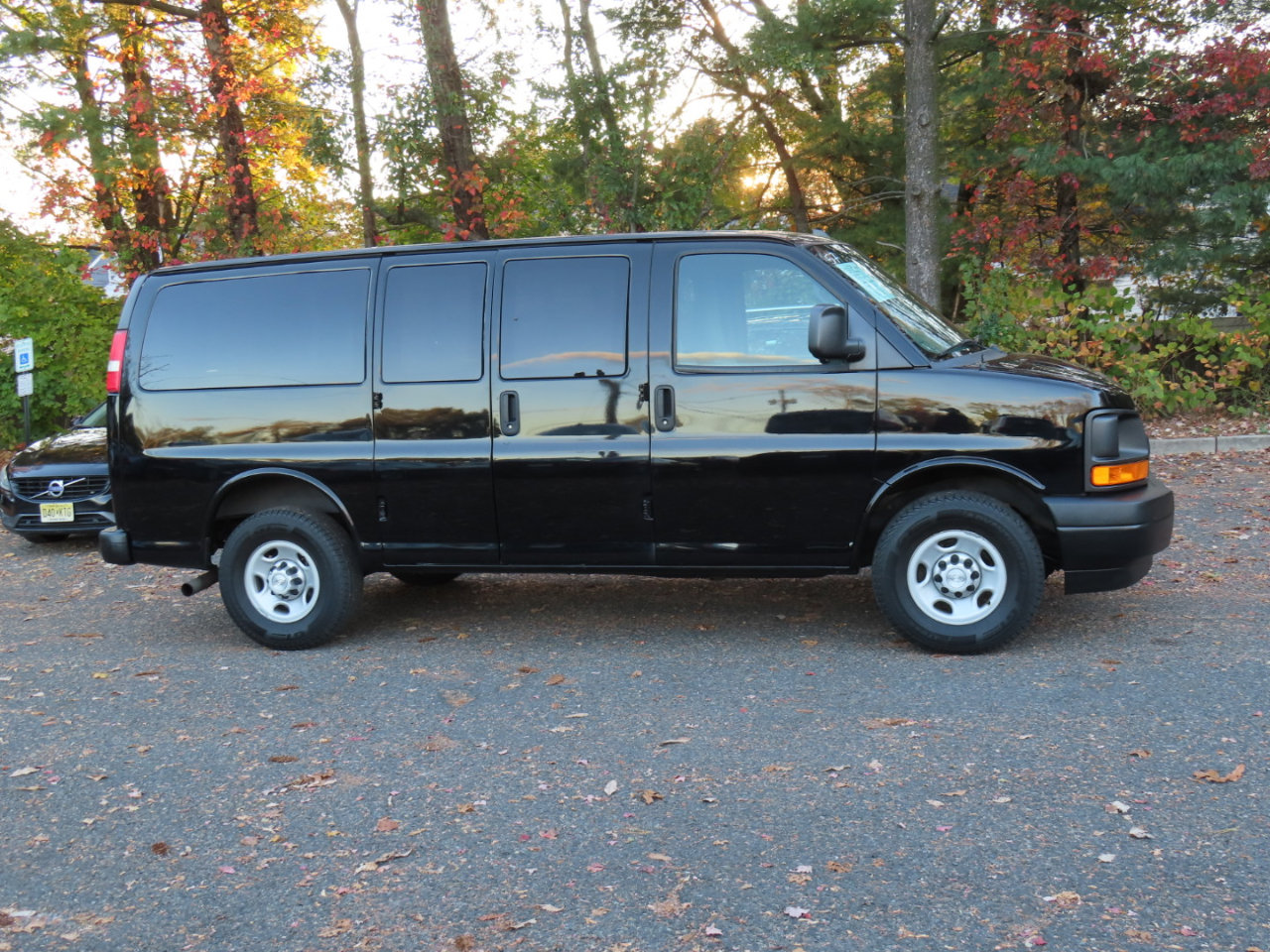 Used 2017 Chevrolet Express 2500 LS image 5