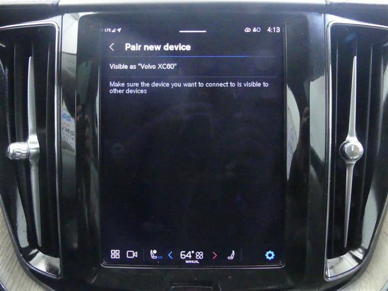 Used 2022 Volvo XC60 B6 Inscription w/ Climate Package image 13