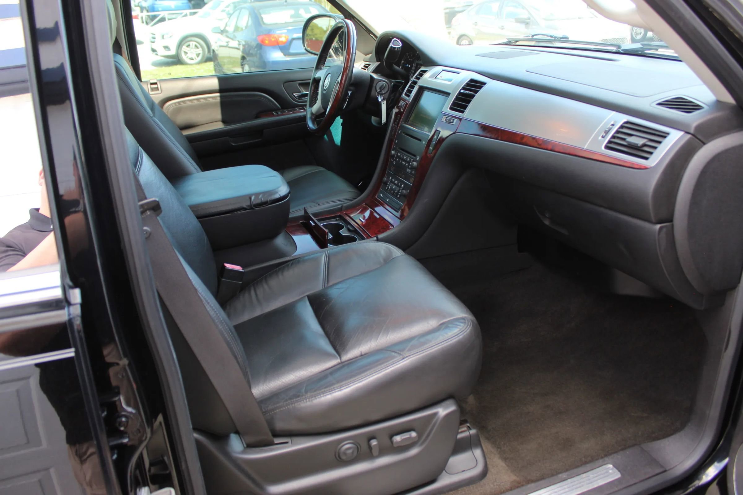 Used 2008 Cadillac Escalade EXT AWD/4WD image 28