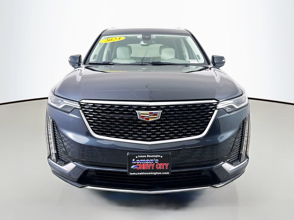 Used 2023 Cadillac XT6 Premium Luxury FWD image 2