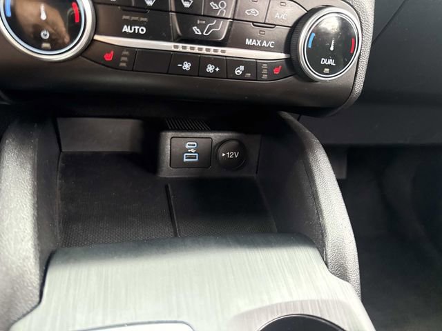 Used 2023 Ford Escape ST-Line Select AWD/4WD image 26