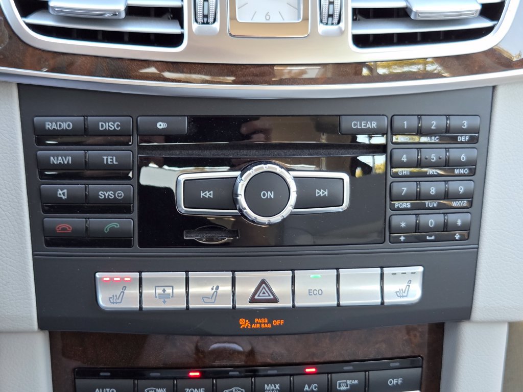 Used 2014 Mercedes-Benz E 350 Sedan image 15