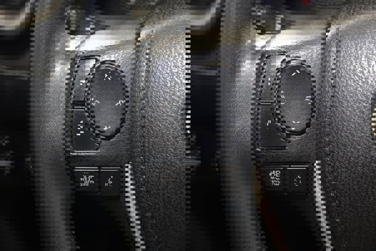 Used 2017 Toyota RAV4 XLE image 29