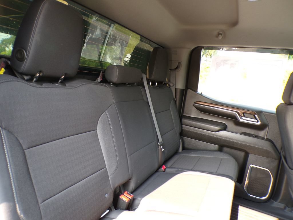 Used 2024 Chevrolet Silverado 1500 RST w/ Protection Package AWD/4WD image 18
