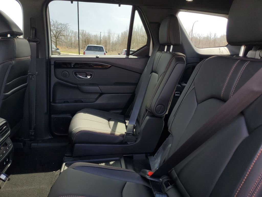 New 2026 Honda Pilot TrailSport image 29