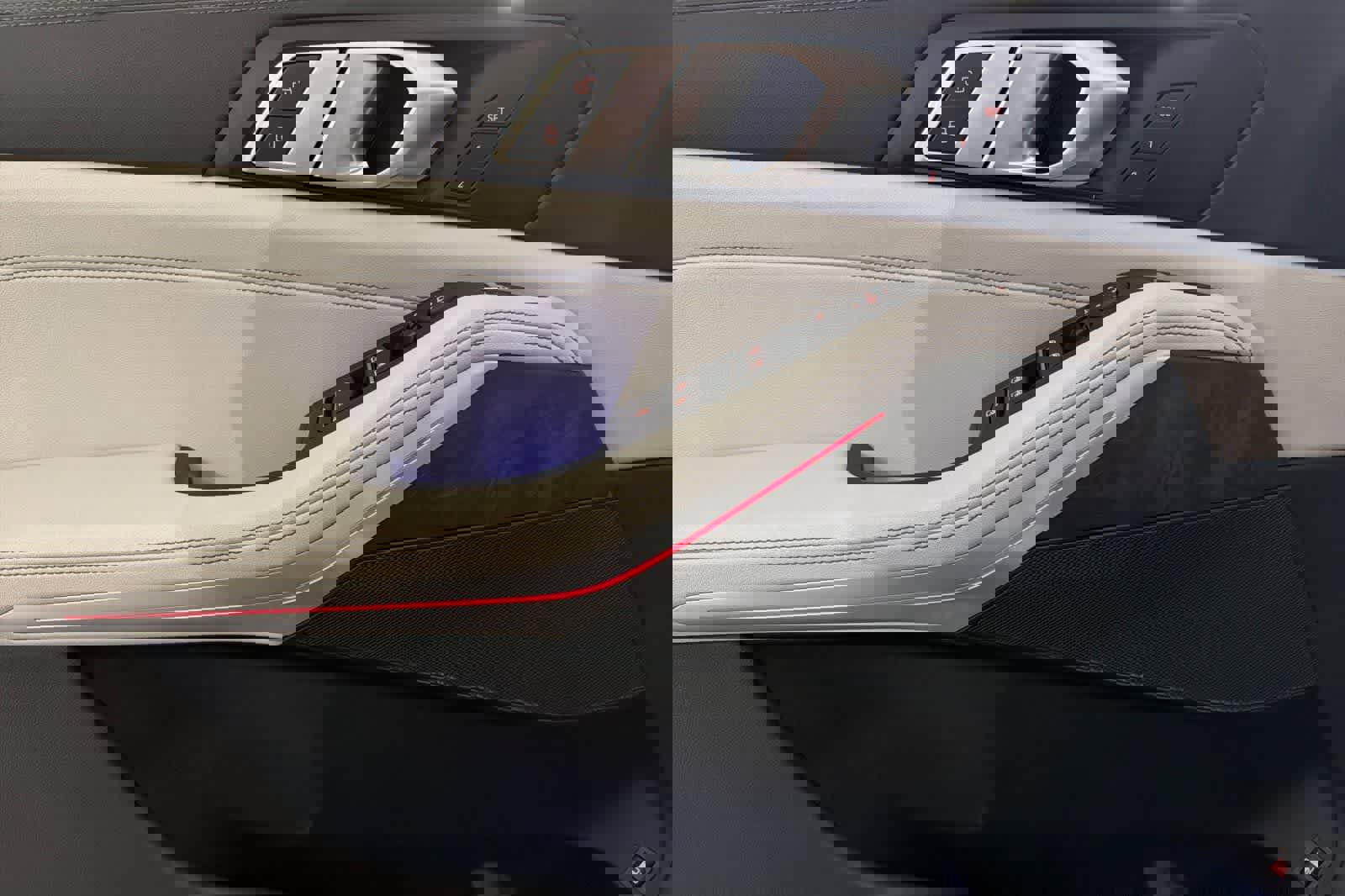 Used 2024 BMW X5 xDrive50e image 12