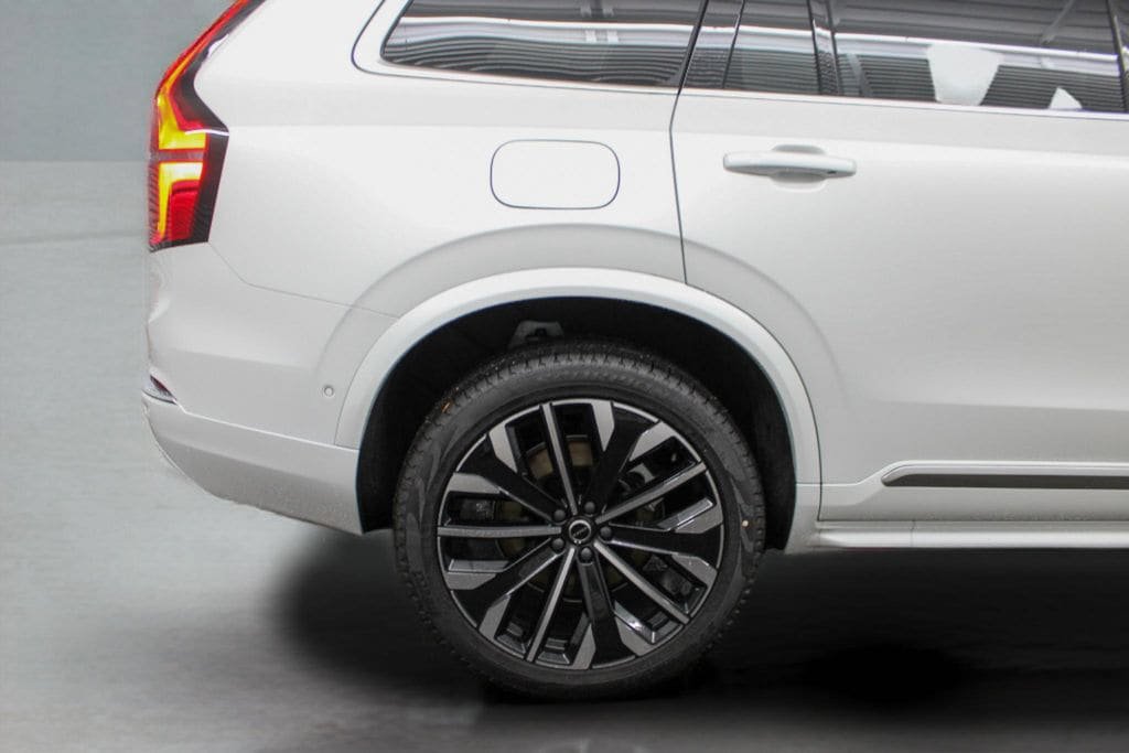 New 2026 Volvo XC90 B6 Ultra w/ Protection Package AWD/4WD image 34