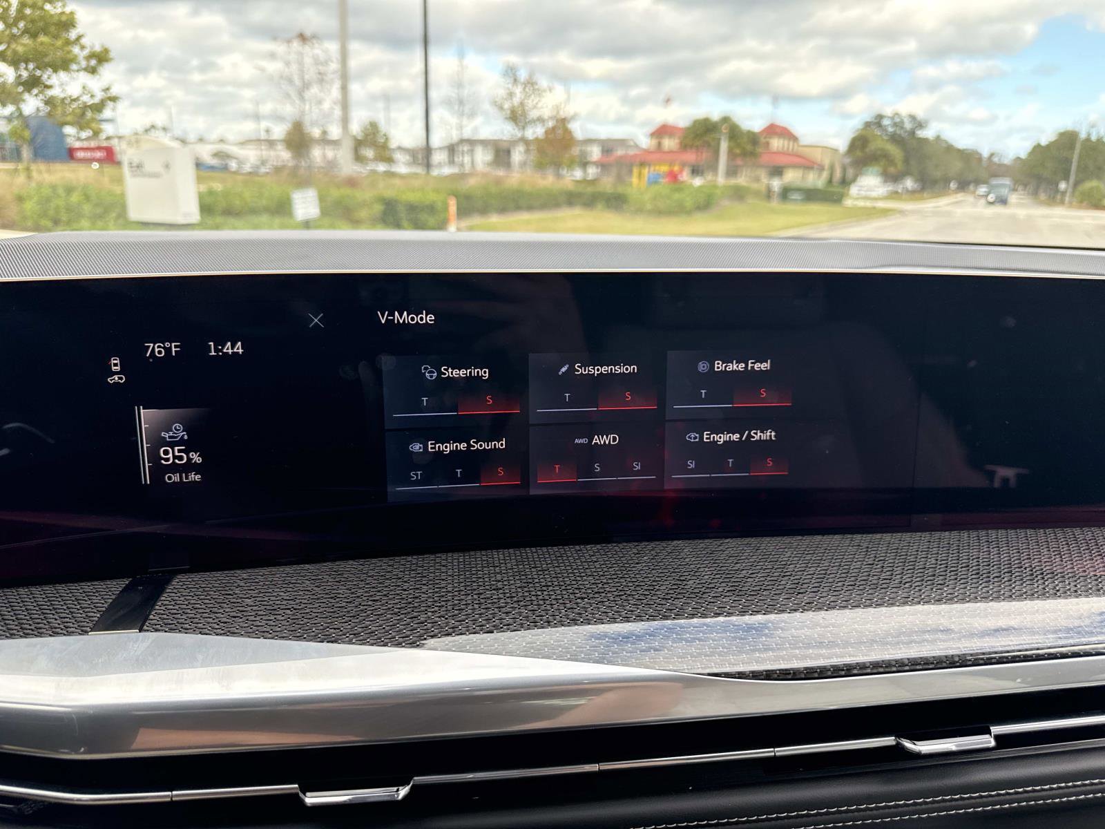 Used 2025 Cadillac Escalade V image 27