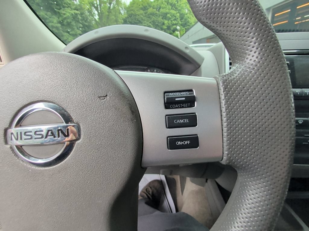 Used 2014 Nissan Frontier SV AWD/4WD image 18