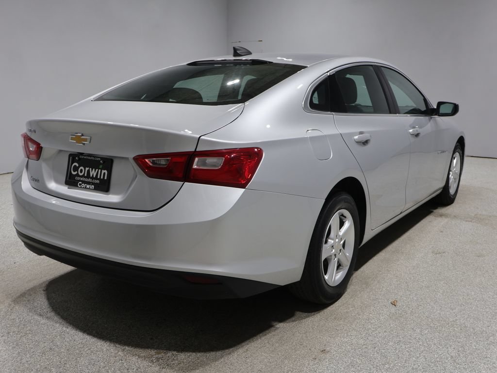 Used 2021 Chevrolet Malibu LS FWD image 2