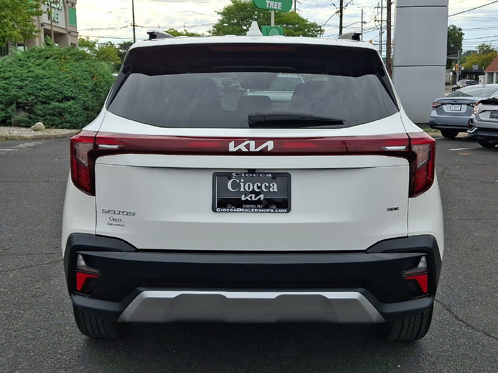 Used 2024 Kia Seltos EX AWD/4WD image 10