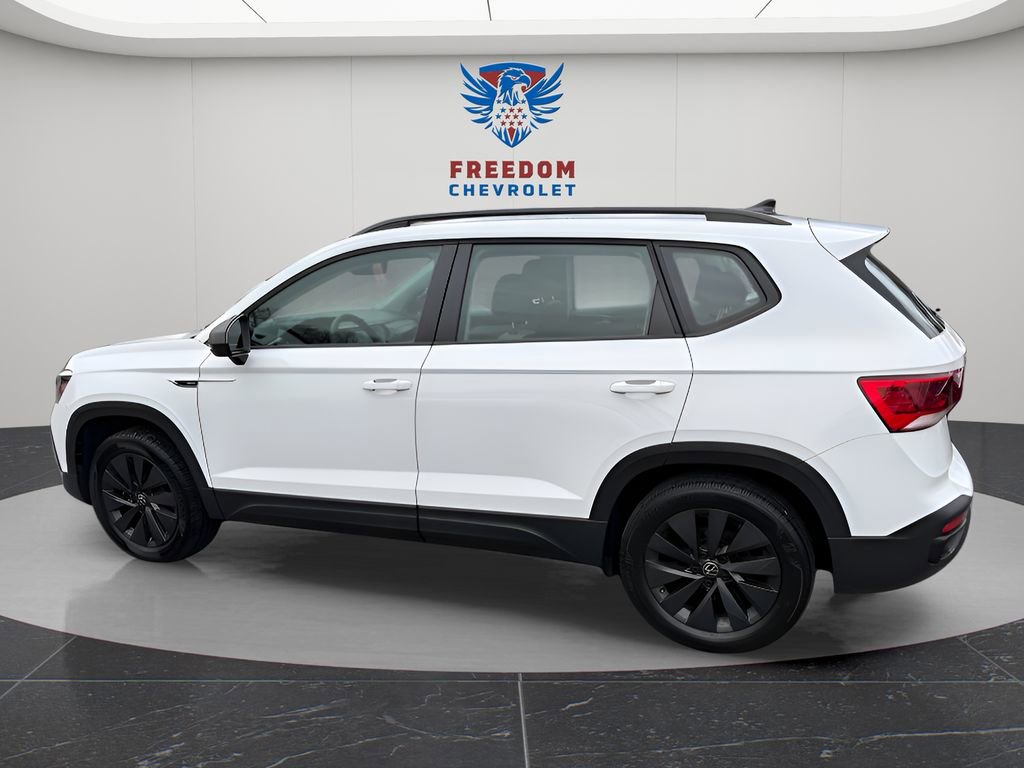 Used 2022 Volkswagen Taos S image 3