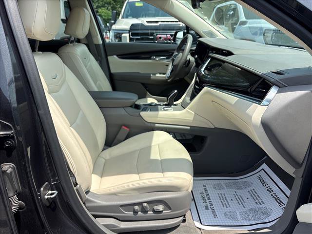 Certified 2022 Cadillac XT6 Premium Luxury w/ Technology Package FWD image 7