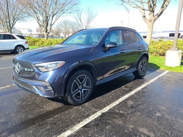 Certified 2023 Mercedes-Benz GLC 300 4MATIC image 2