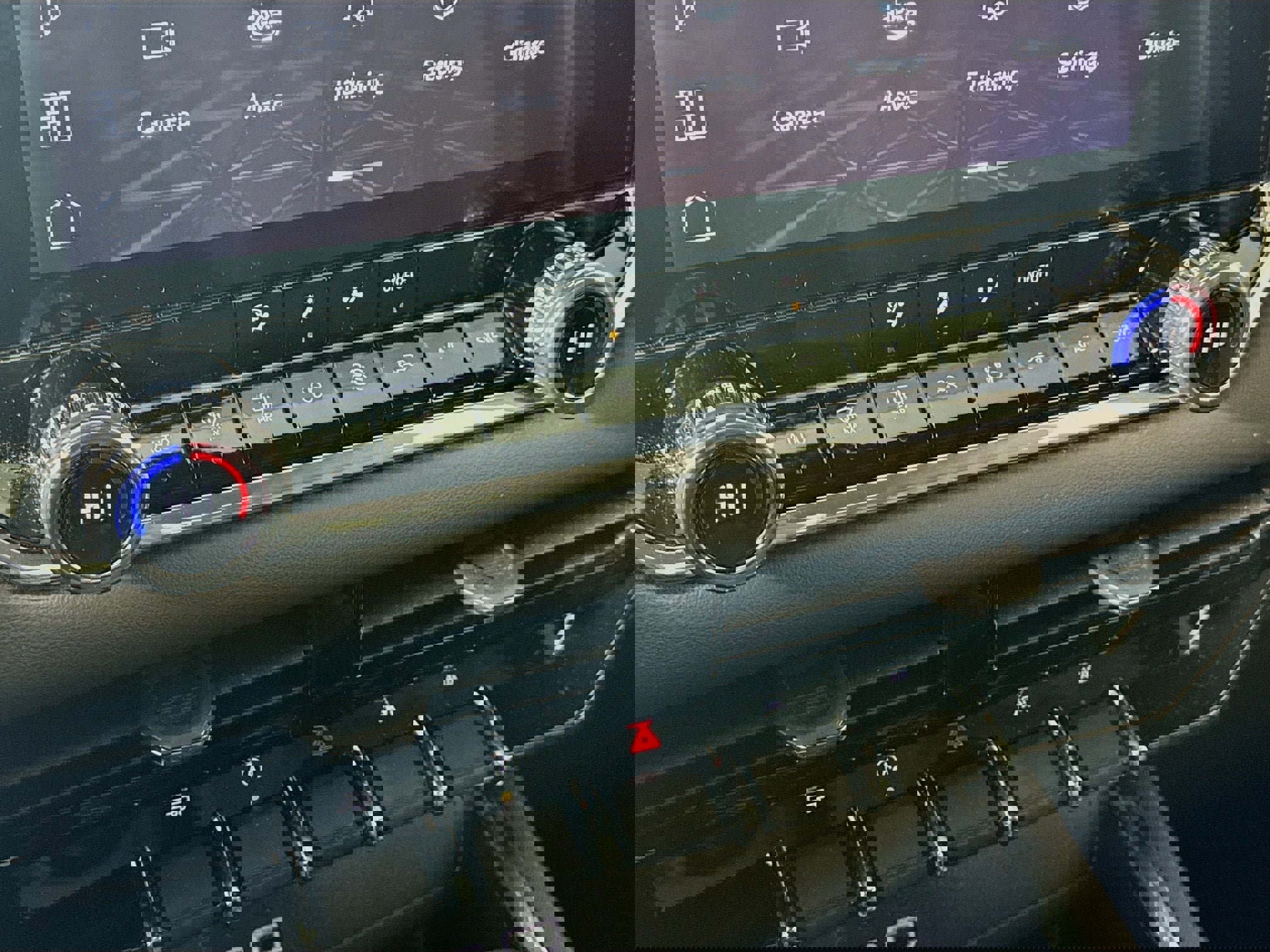 Used 2024 GMC Canyon Elevation w/ Convenience Package image 17