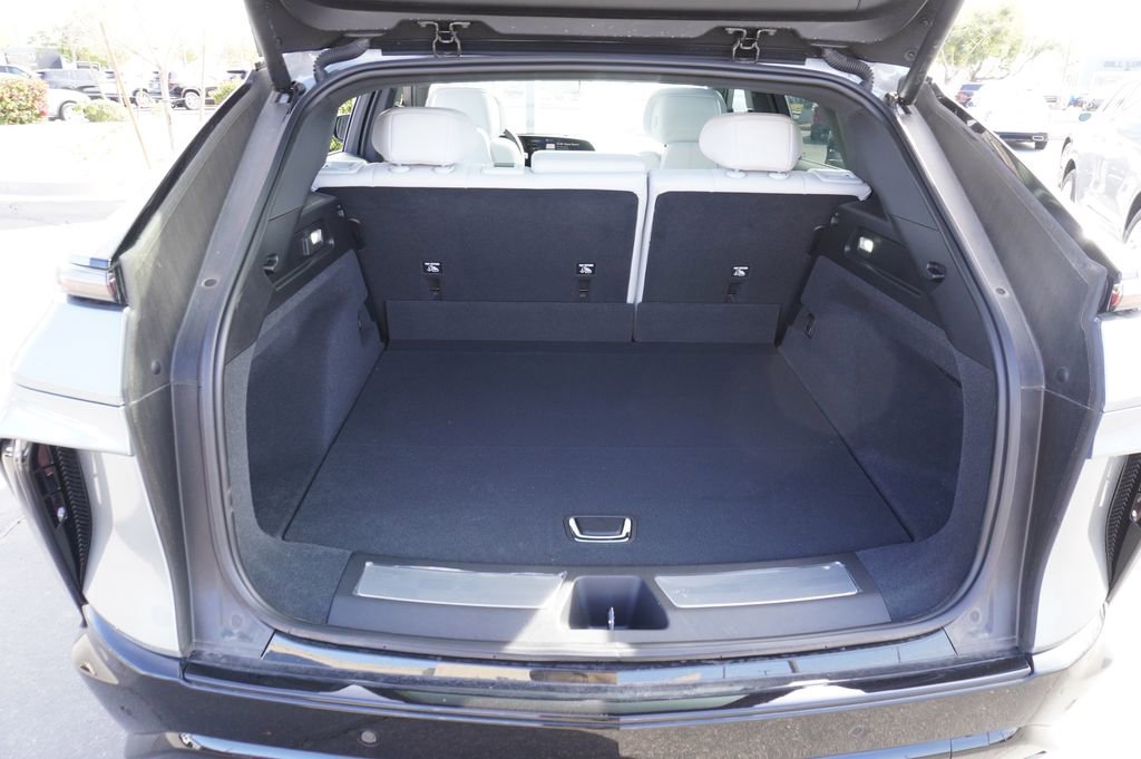 New 2025 Cadillac Lyriq Sport RWD image 7