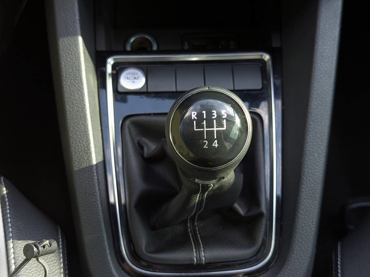 Used 2016 Volkswagen Jetta Sport FWD image 22