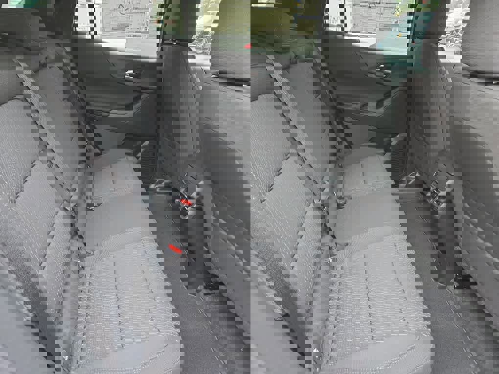 New 2026 Chevrolet Equinox LT image 35