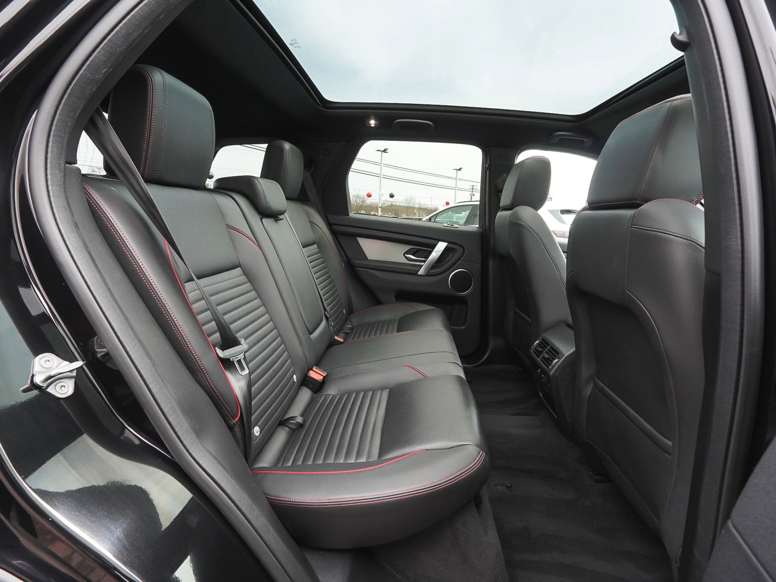 Used 2023 Land Rover Discovery Sport S R-Dynamic image 41