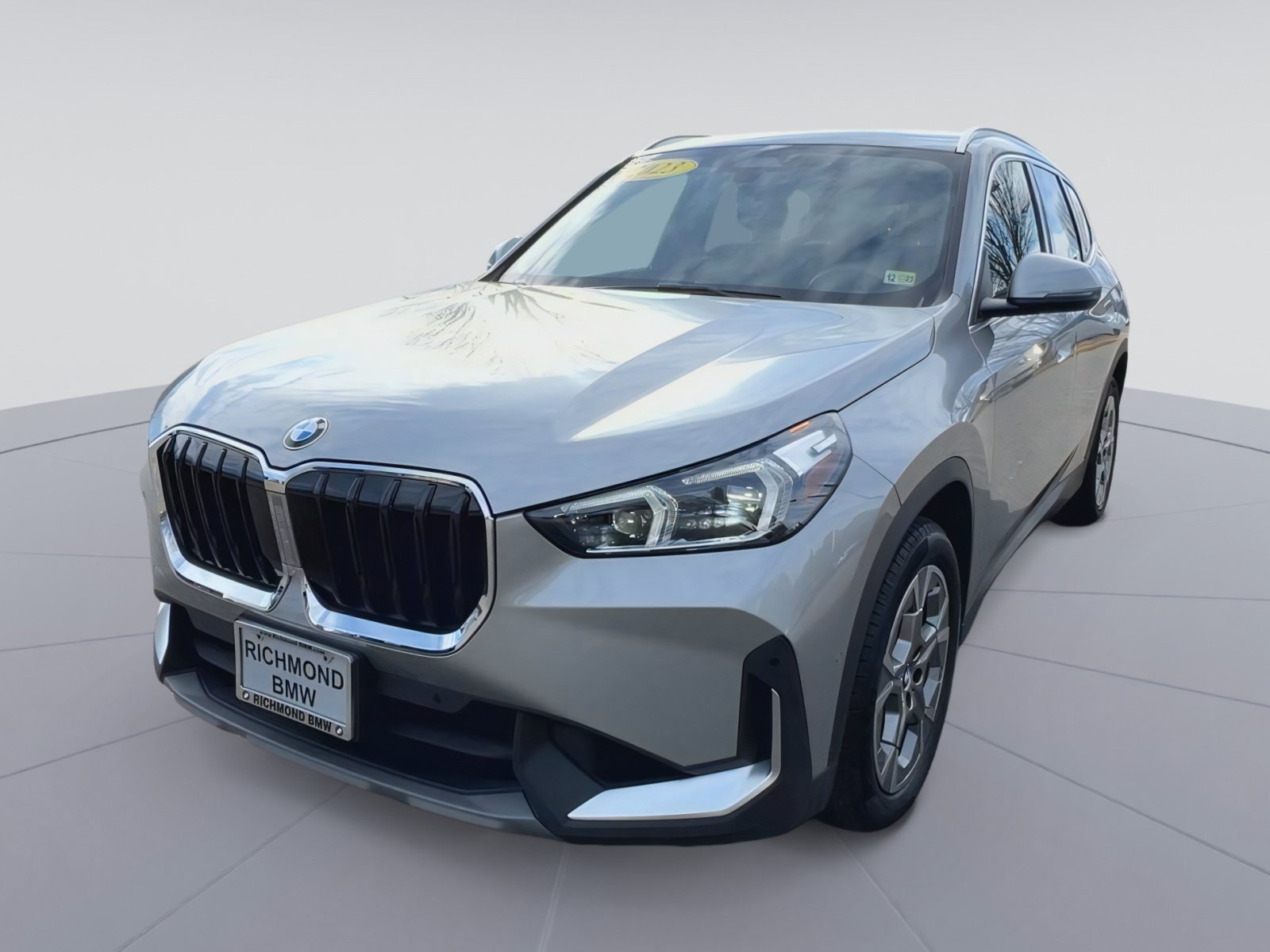 Used 2023 BMW X1 xDrive28i w/ Convenience Package AWD/4WD image 5