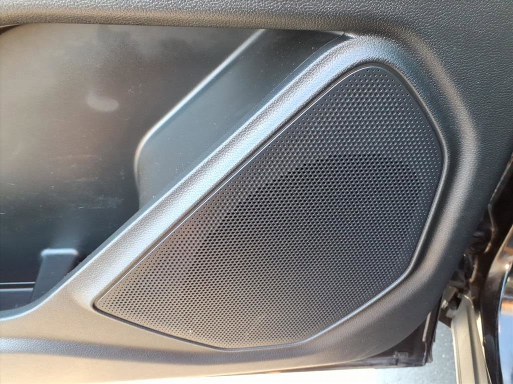 Used 2022 Ford Explorer XLT w/ Equipment Group 202A image 15