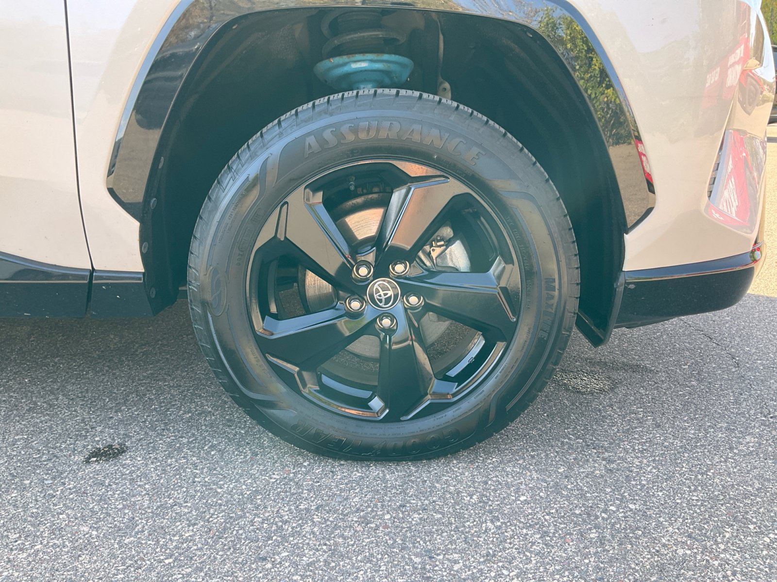 Used 2021 Toyota RAV4 XSE w/ XSE Grade Weather Package AWD/4WD image 18