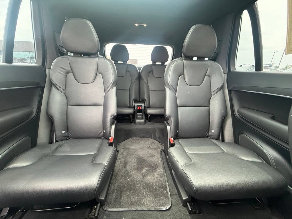 Used 2020 Volvo XC90 T6 Momentum w/ Protection Package AWD/4WD image 31