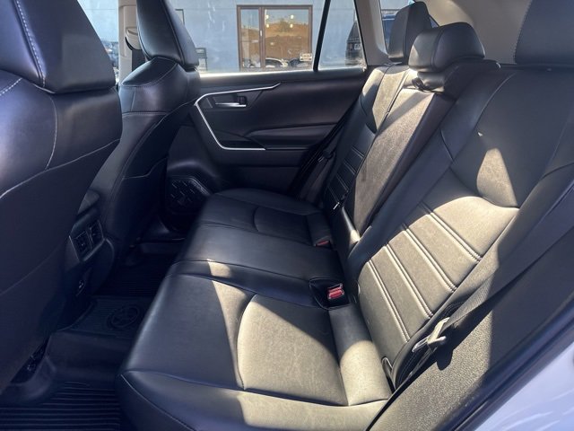 Used 2022 Toyota RAV4 XLE Premium image 26