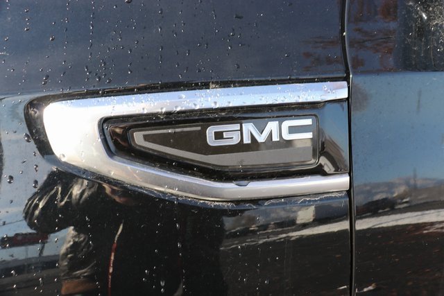 Used 2024 GMC Yukon XL Denali image 10
