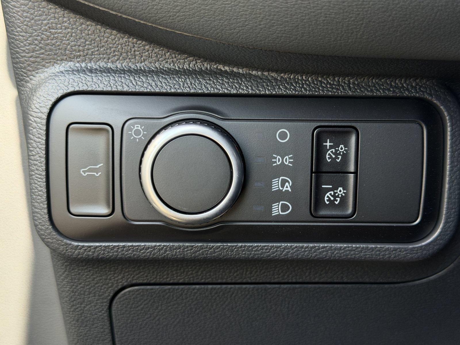 New 2026 Ford Explorer Active AWD/4WD image 21