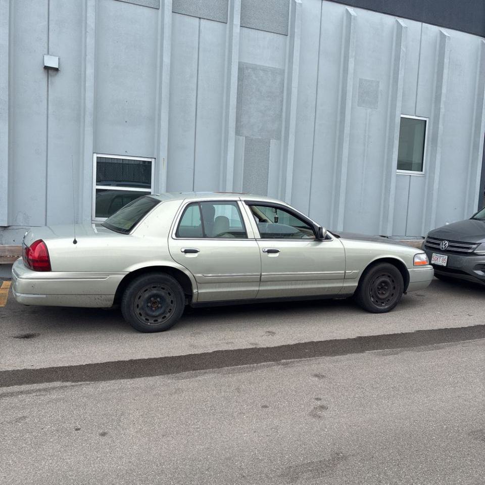 Used 2005 Mercury Grand Marquis GS RWD image 14