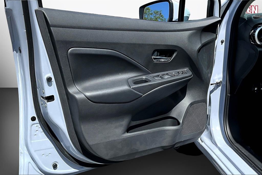 New 2025 Nissan Versa SV w/ Trunk Package FWD image 24