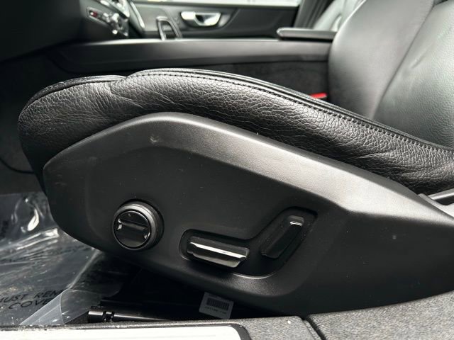 Used 2023 Volvo S60 B5 Plus w/ Climate Package image 12