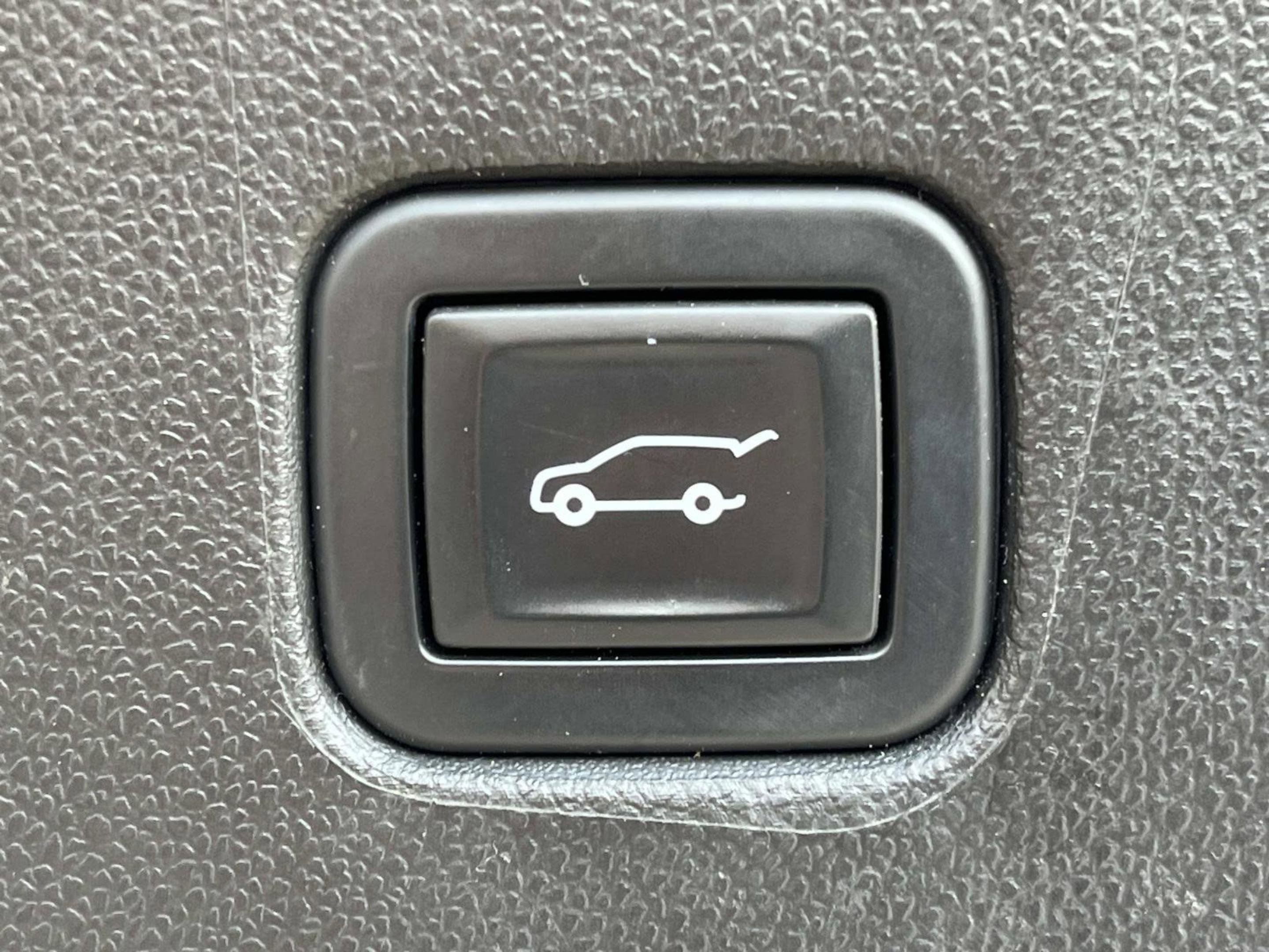 Used 2021 Chevrolet Blazer LT image 20