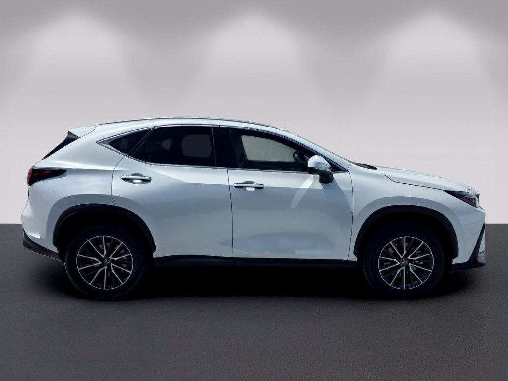Used 2025 Lexus NX 250 FWD w/ Accessory Package (Z2) image 3