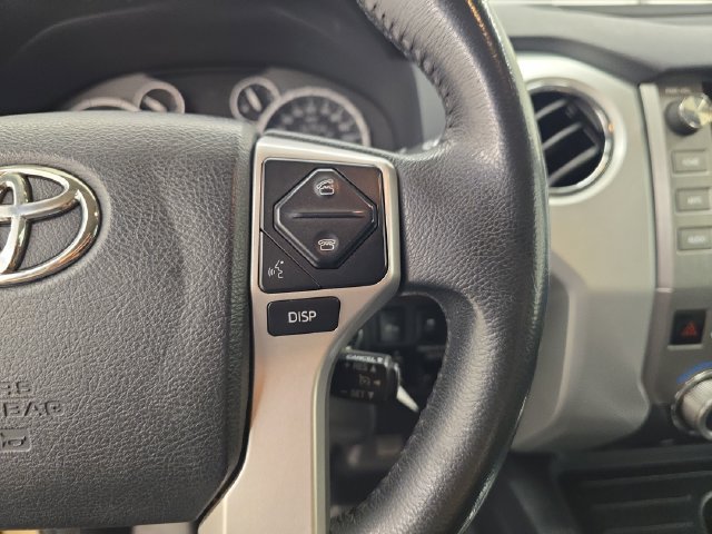 Used 2017 Toyota Tundra Limited w/ Limited Premium Package RWD image 31
