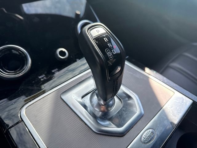 Used 2021 Land Rover Range Rover Evoque SE image 32